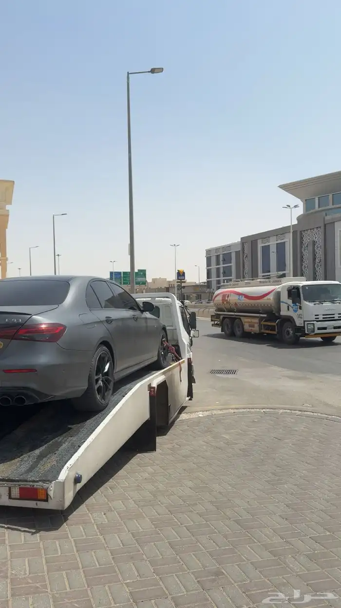 سطحه لنقل السيارات 0