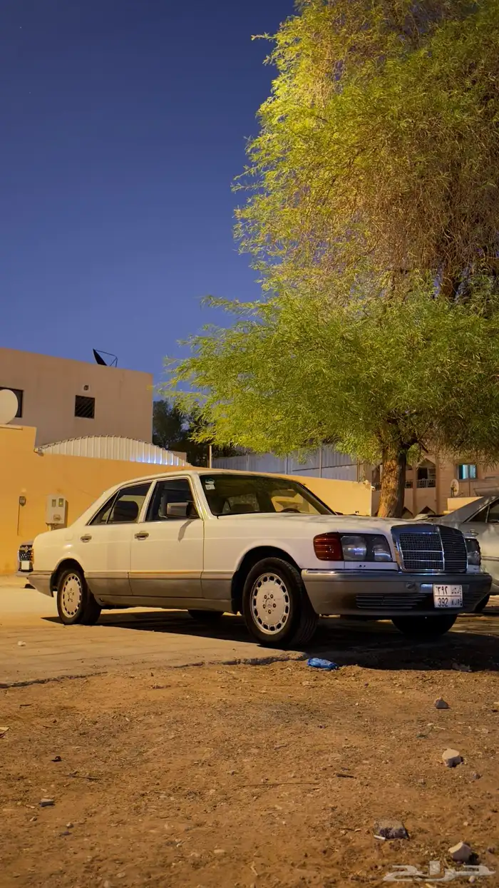 مرسيدس بنز W126 SE300 4