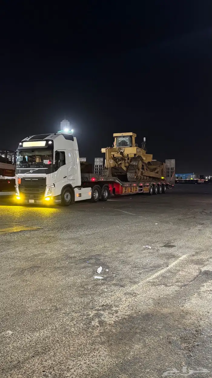 لوبد في جده لنقل جميع المعدات وغيرها 0