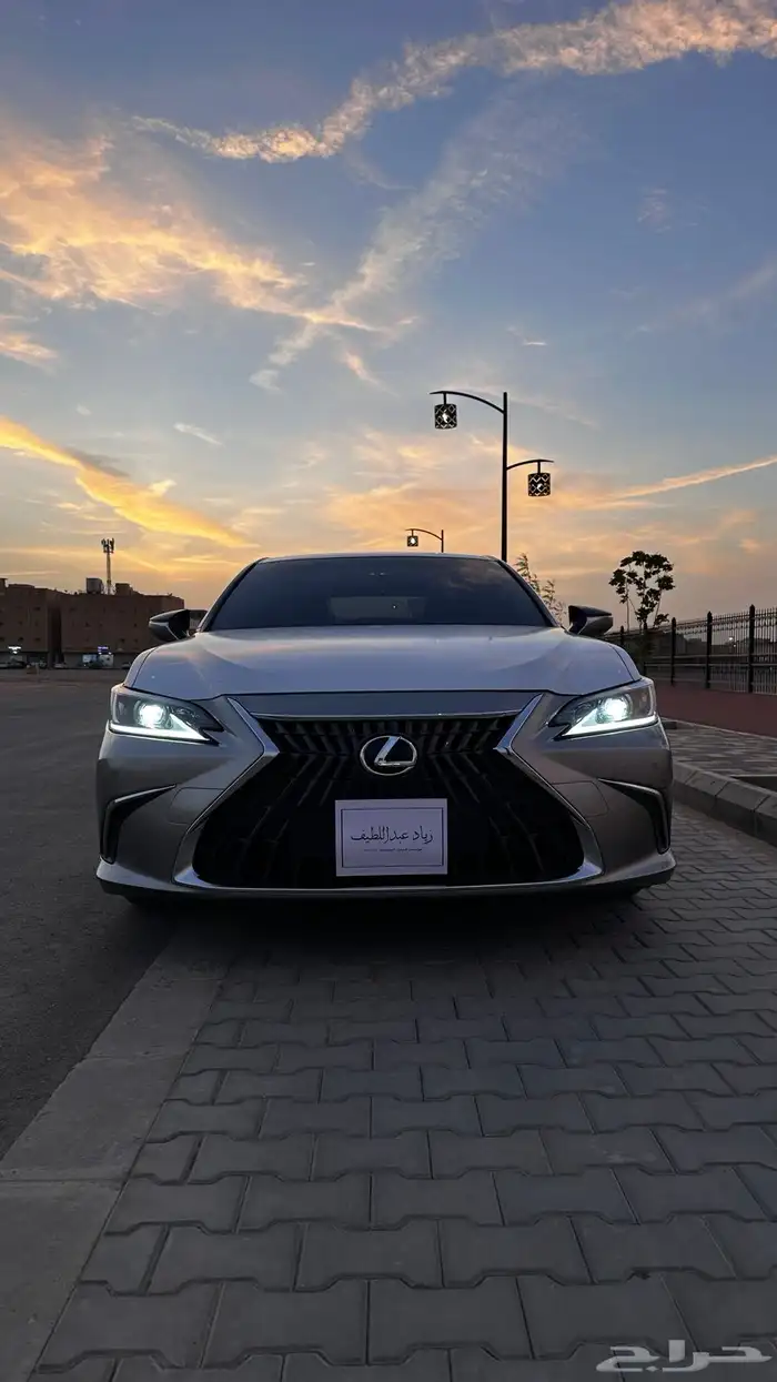 لكزس Es250 نظيف 1