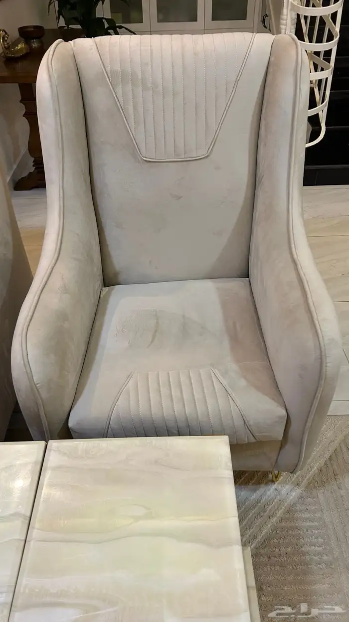 مجلس كنب نظيف جدا  جدا  للبيع 1