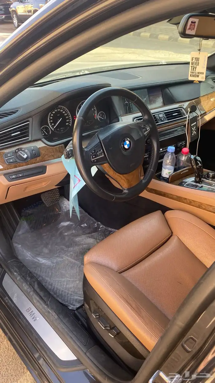 بي ام 740il 12