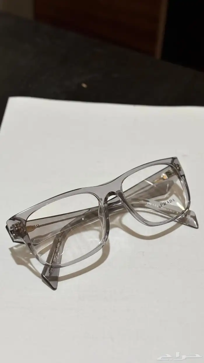 للبيع نظارة PRADA أصلية 0