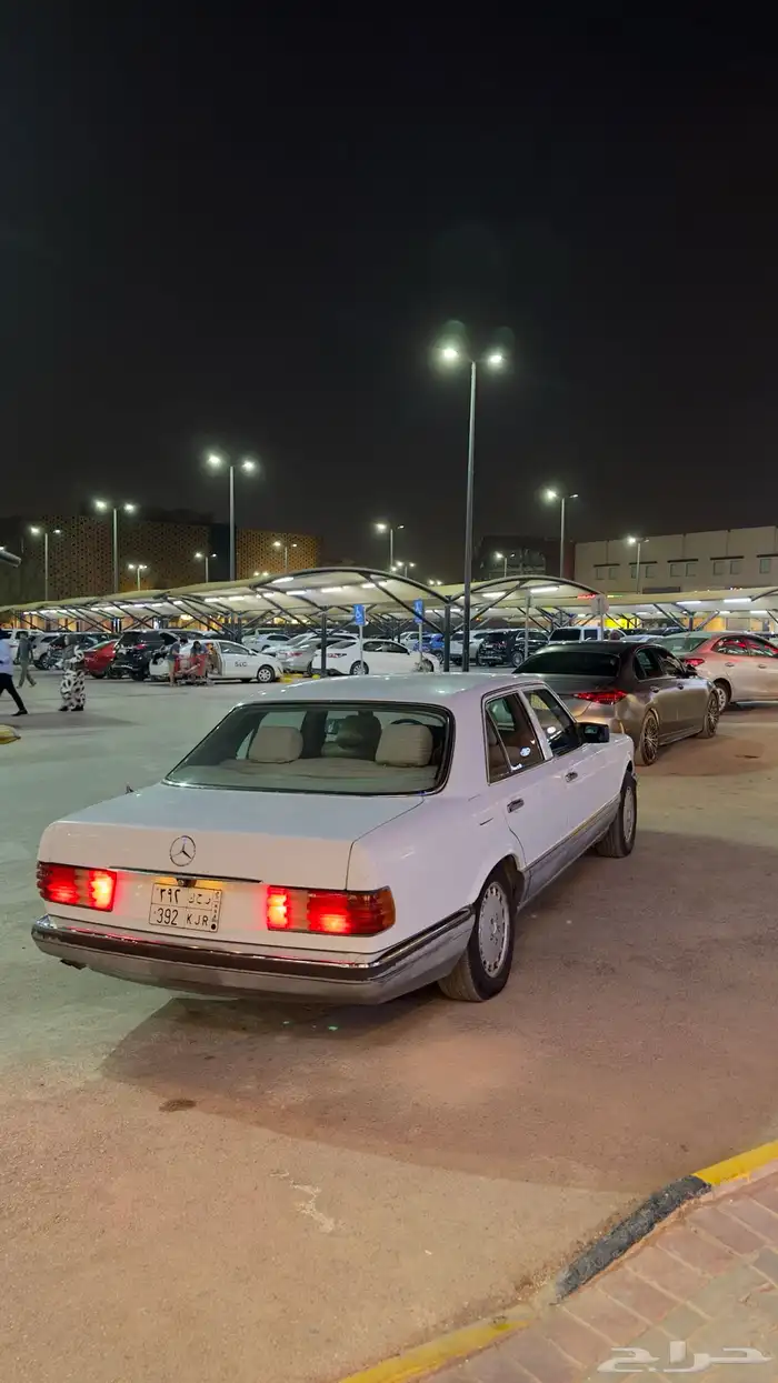 مرسيدس بنز W126 SE300 1