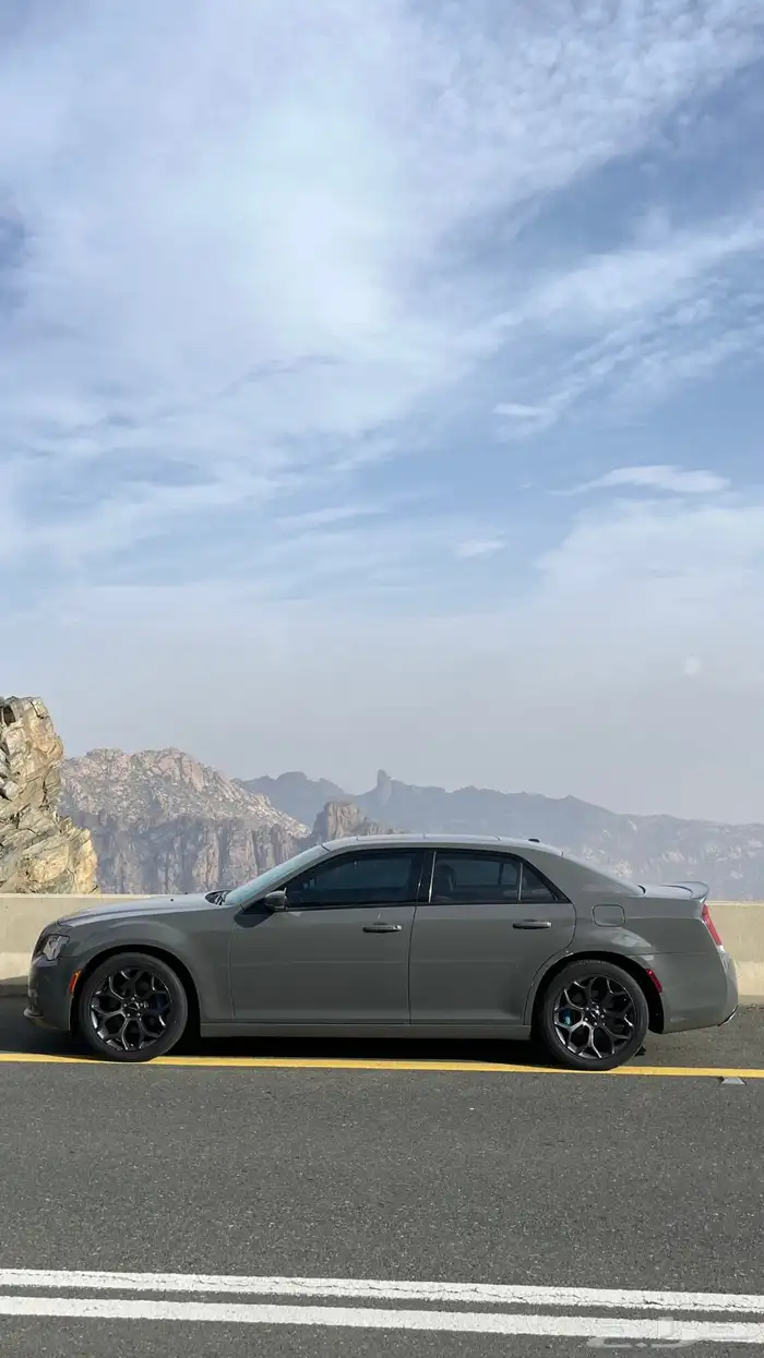 كرايسلر s300 2018 3