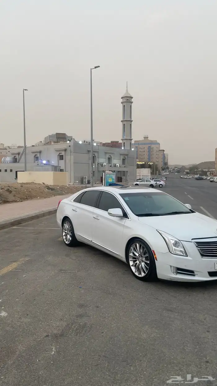 كاديلاك XTS V 2016 بحالة ممتازه 2