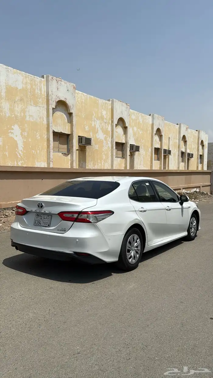 كامري هايبرد 2019 للبدل او بيع 2