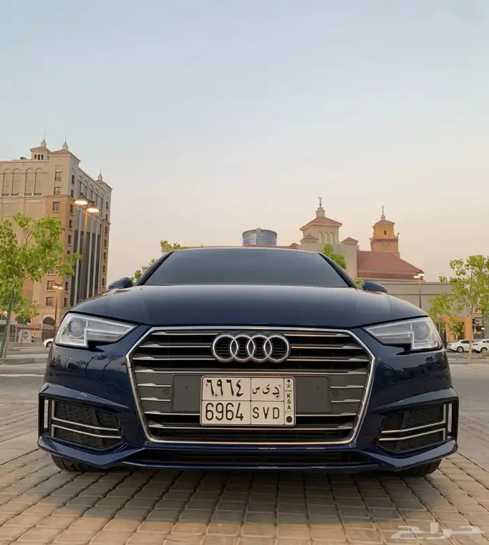 اودي A4 للبيع 1