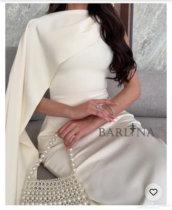 فستان ابيض مقاس s 2