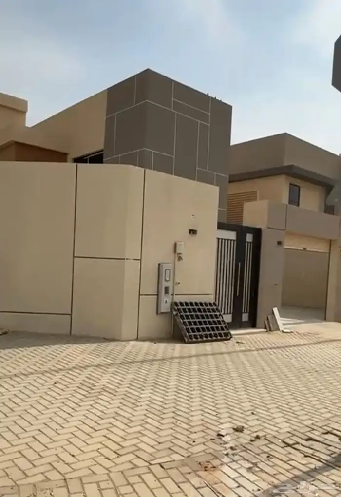 للايجار فلة بحي المشرقية بشرق الرياض 0