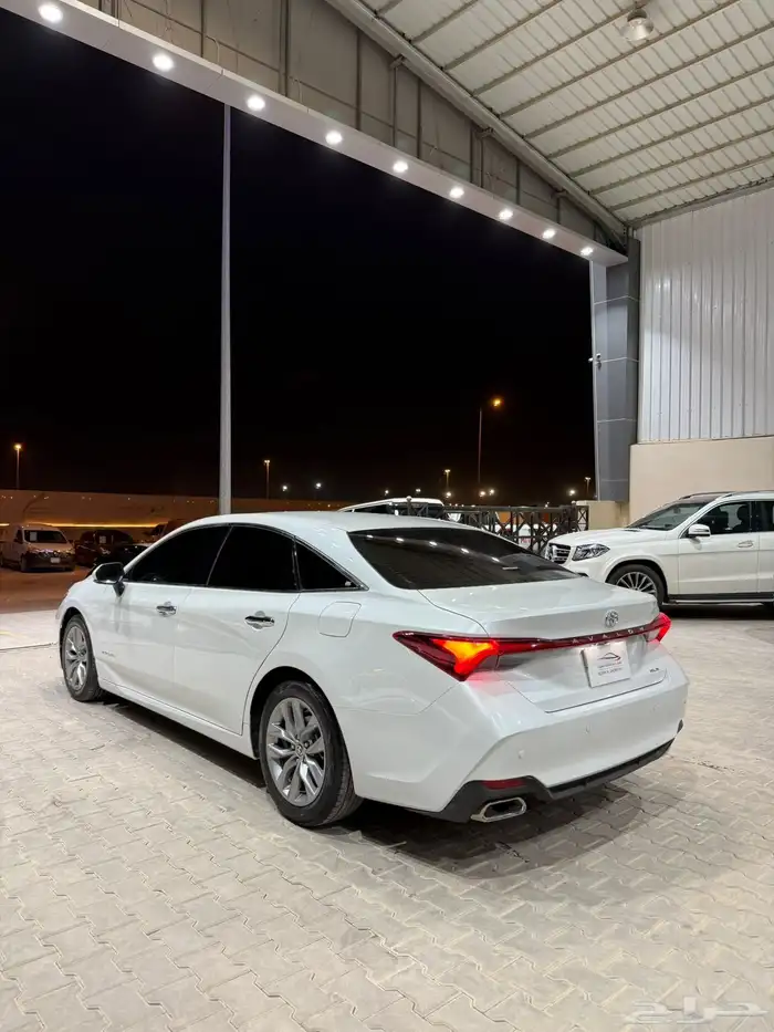تايوتا افلون - 2022 - XLE 3