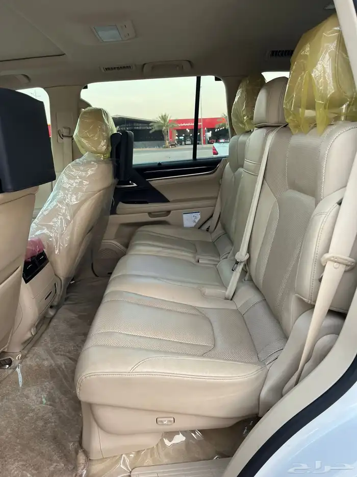 لكزس 2019 فئه AD 10