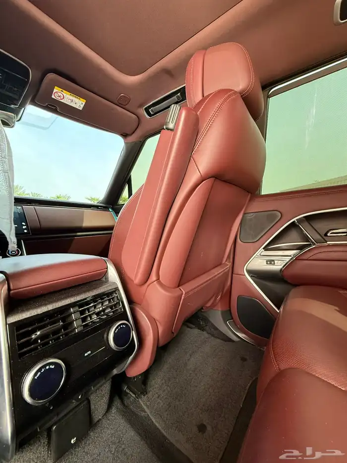 رنج روفر فوج HSE P530موديل 2022خليحي  في الامارات 14