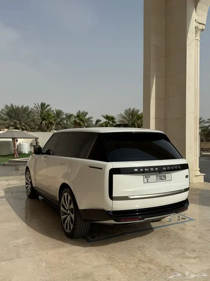 رنج روفر فوج HSE P530موديل 2022خليحي  في الامارات 3