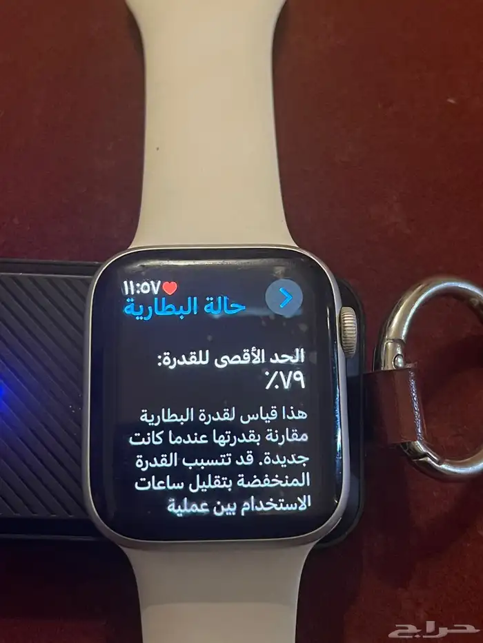 ساعة ابل الاصدار السادس للبيع شبه جديده 0