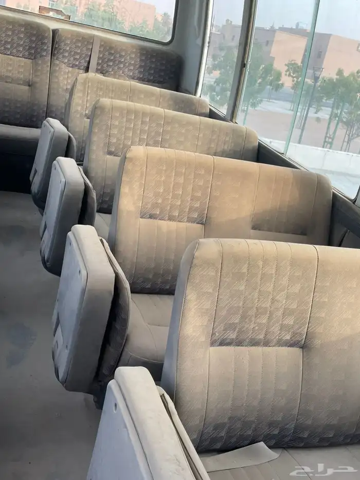 للبيع باص نيسان سلفيان 3