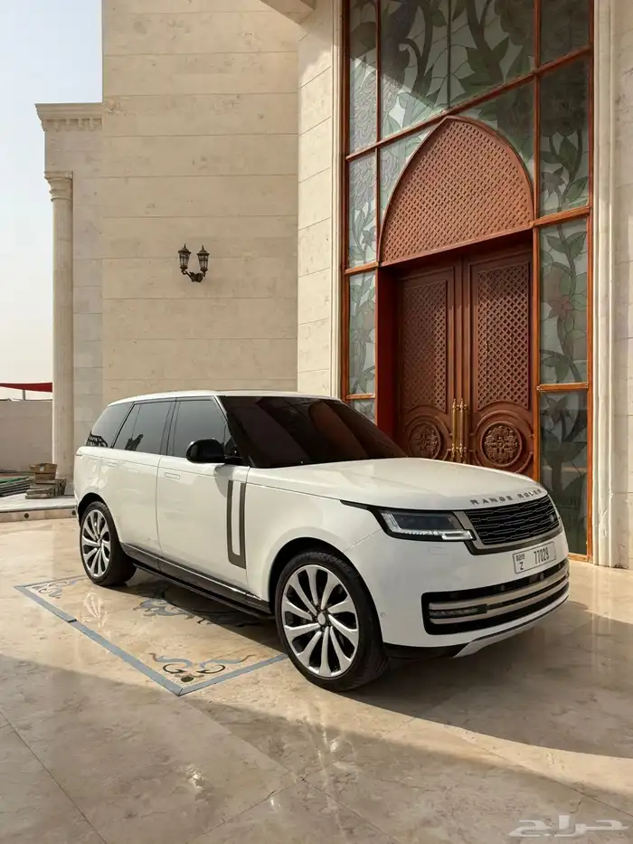 رنج روفر فوج HSE P530موديل 2022خليحي  في الامارات 10