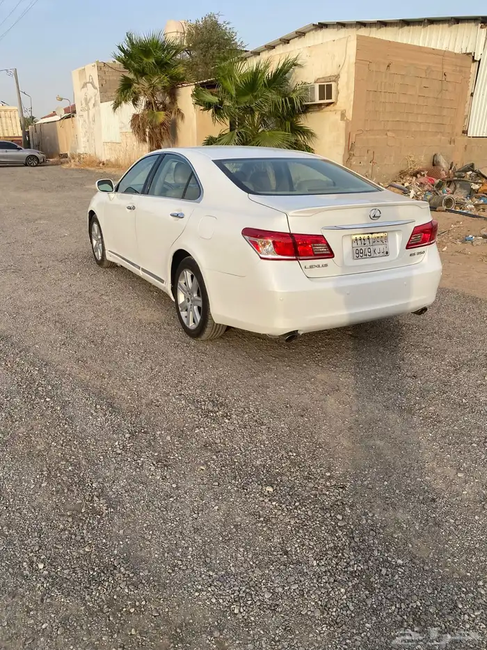 لكزس es 350 موديل 2008 ممشى ((450)) الف 2