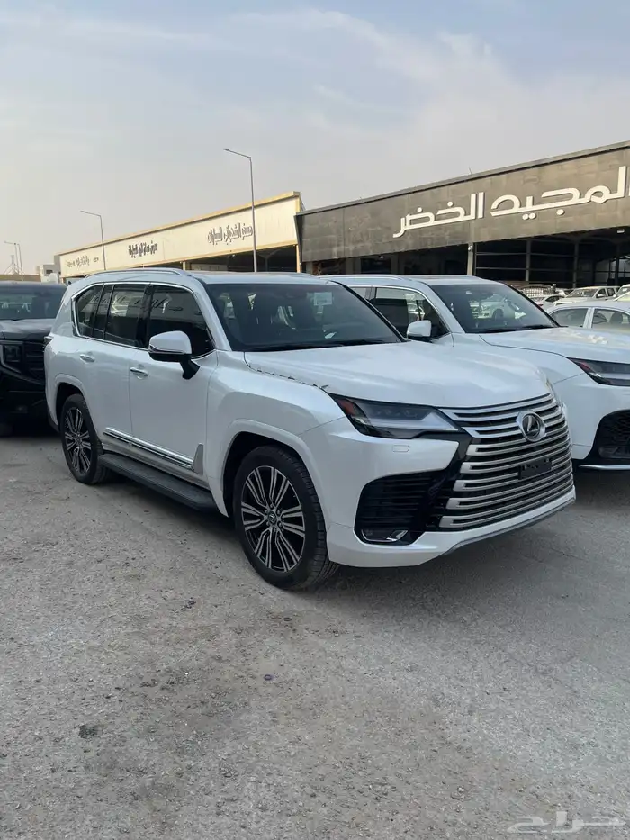 لكزس 2023 LX600 BB اصفار عبداللطيف جميل 0