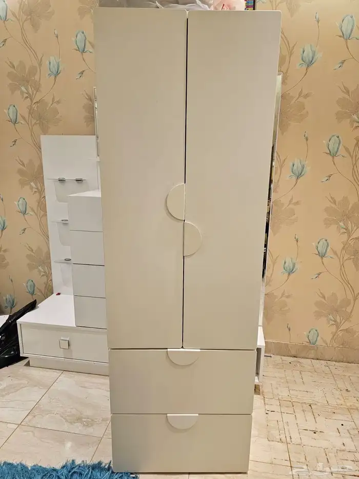 اثاث مطبخ ودواليب وسرير 2