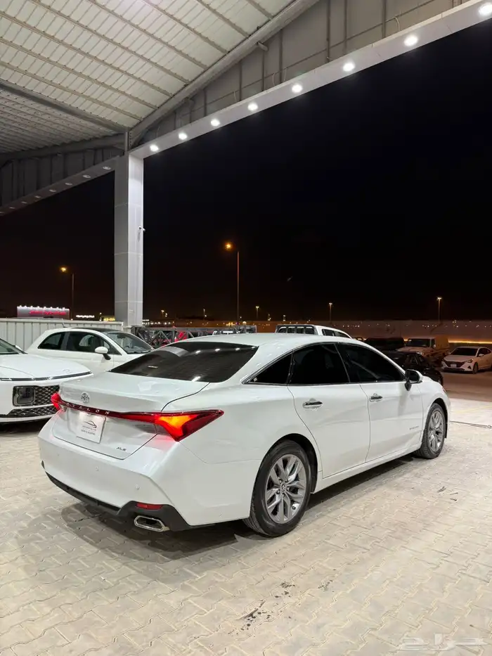 تايوتا افلون - 2022 - XLE 2