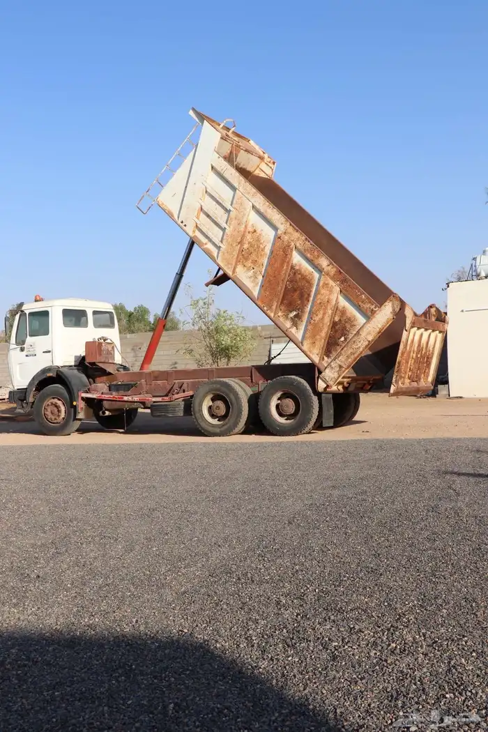 معدات للبيع عدد 3 شيول و قلاب و وايت 15