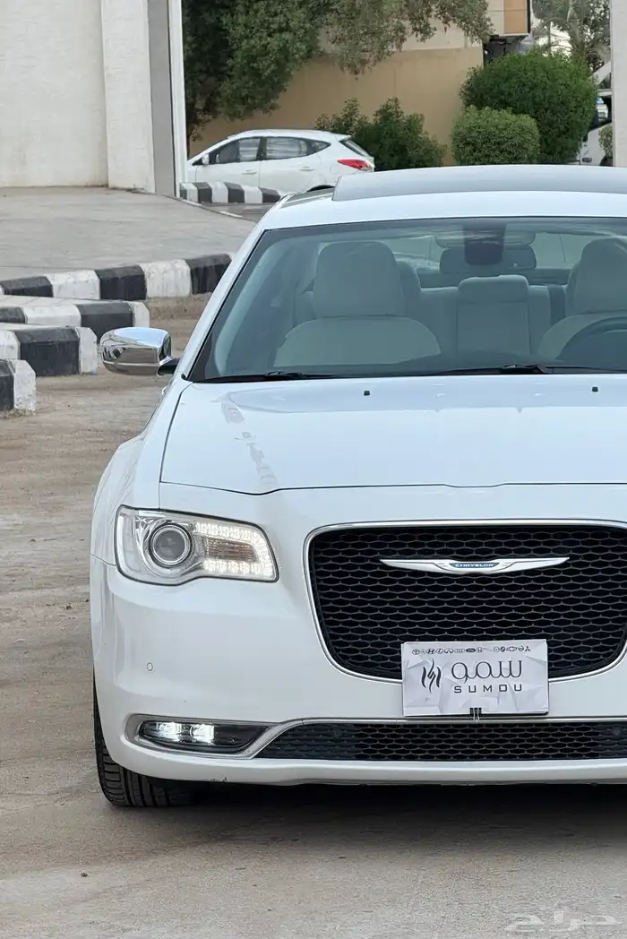 كرايزلر موديل 2021 لميتد نظيف 4