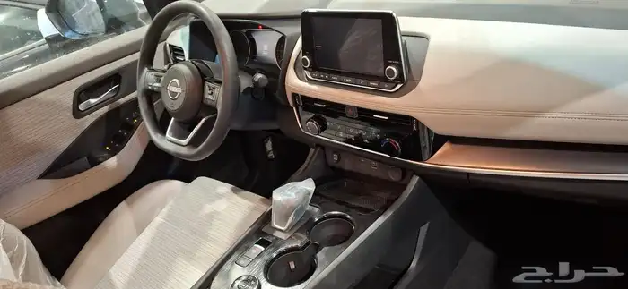 نيسان اكس تريل s-sv-sv 2025 4