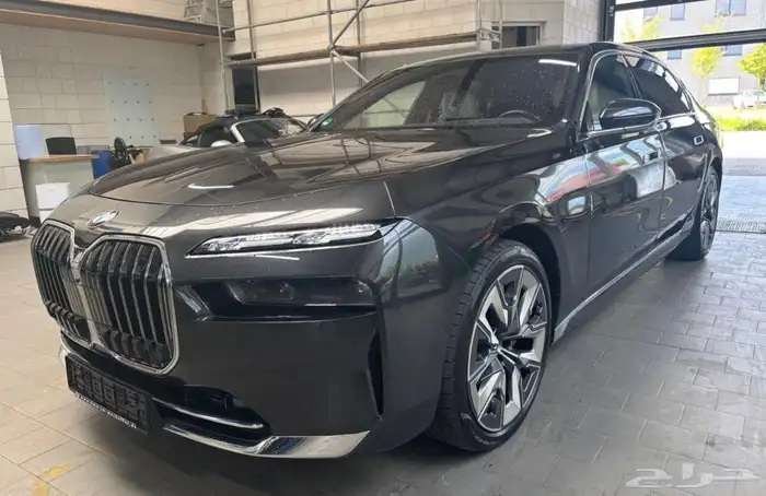 Bmw 740 2024 وارد الماني للاستيراد بحالة جدا ممتازه 1