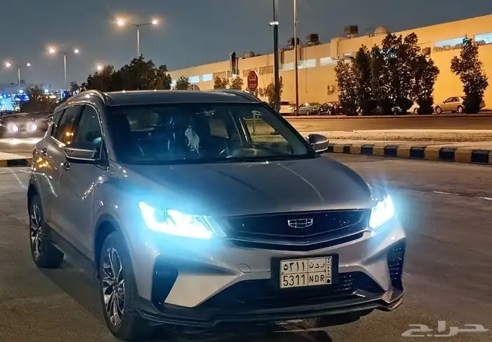 جيلي كولراي بانوراما 2023 ممشى قليل 6