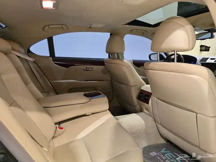 لكزس LS460-L موديل 2011 بحاله ممتازه 15