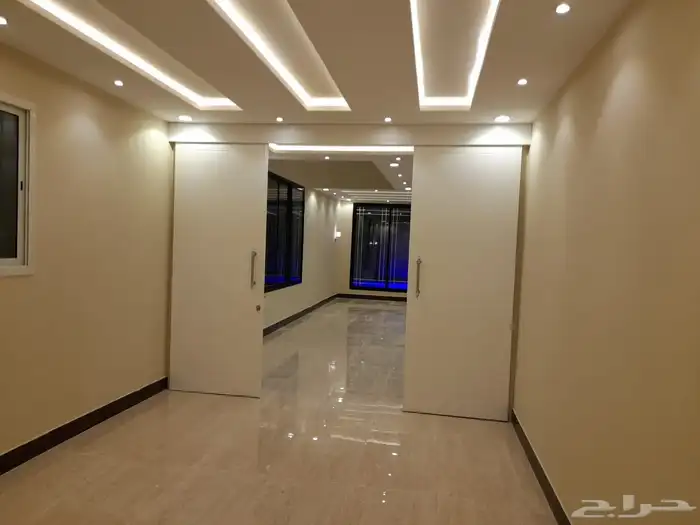 فيلا مميزه طويق مع مسبح وتصميم راقي 9