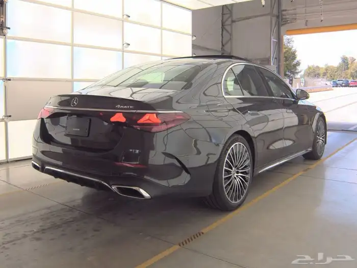 مرسيدس E350 ثلاث شاشات 2024 بسعر 313 ألف شامل 3