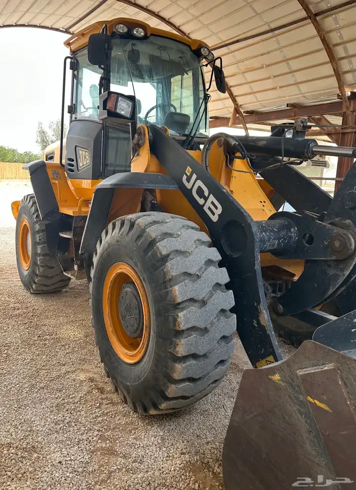 شيول Jcb موديل 2011 نظيف 5
