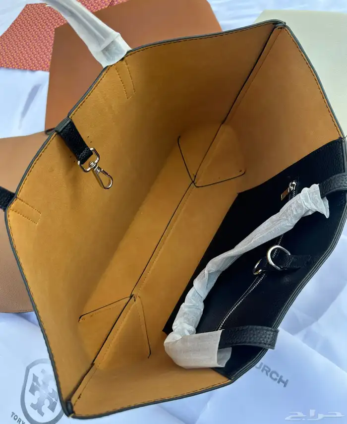 شنط ماركات للجامعة 12