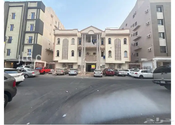 للبيع عماره بحي النزهه 1