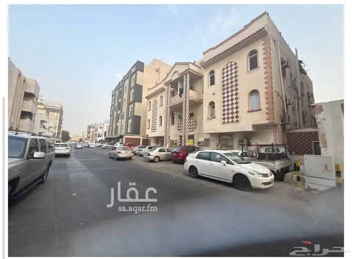 للبيع عماره بحي النزهه 2