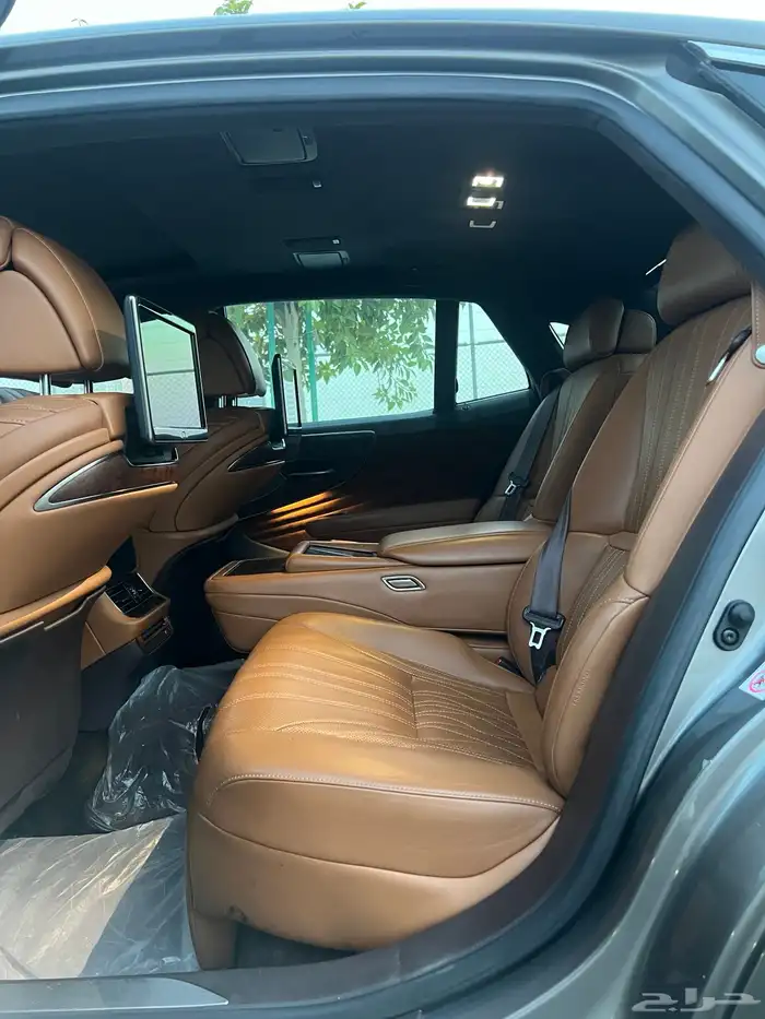 لكزس LS 500 فل كامل 2018 سعودي صيانات شركه 15