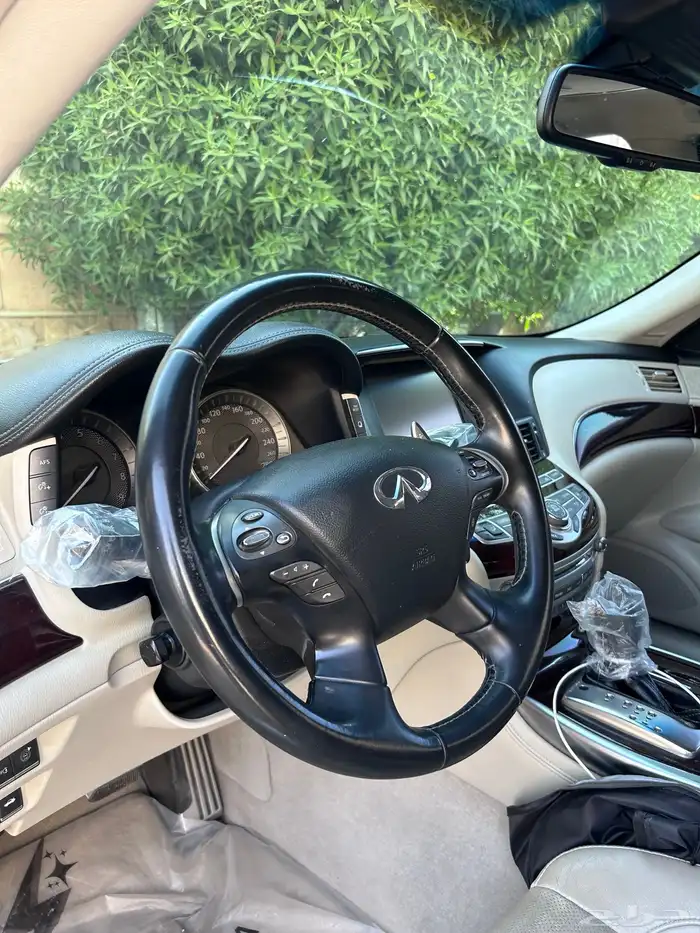 انفنتي Q70 فل كامل 9