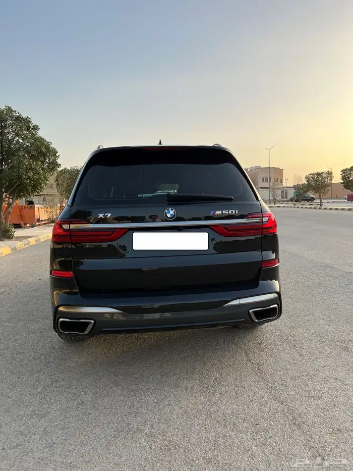 للبيع بي ام دبليو X7 M50i موديل 2020 3
