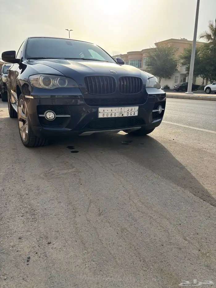 BMW X6 8 cylinder twin turbo 1