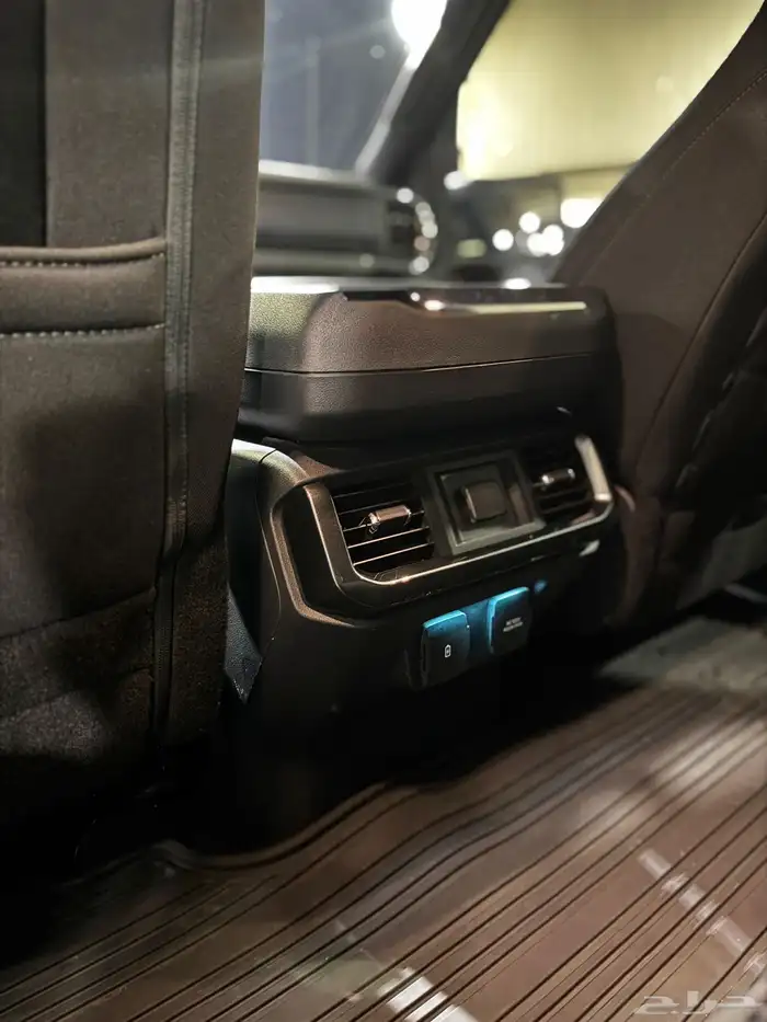 فورد F150 فل دبل 8 سنلدر Fx4 بدي ومحركات وكاله 35
