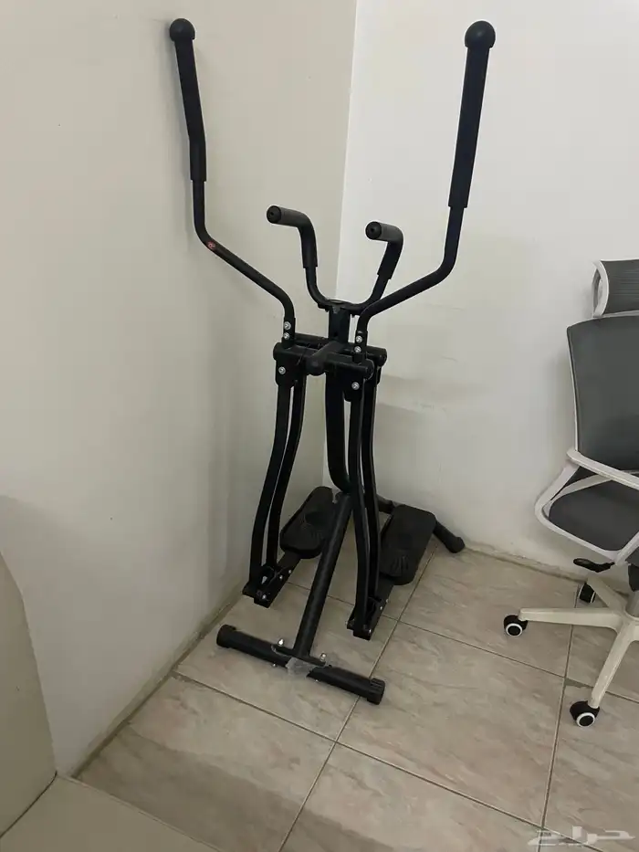 جهاز تمرين رياضي اسمه الغزال الطاير 2
