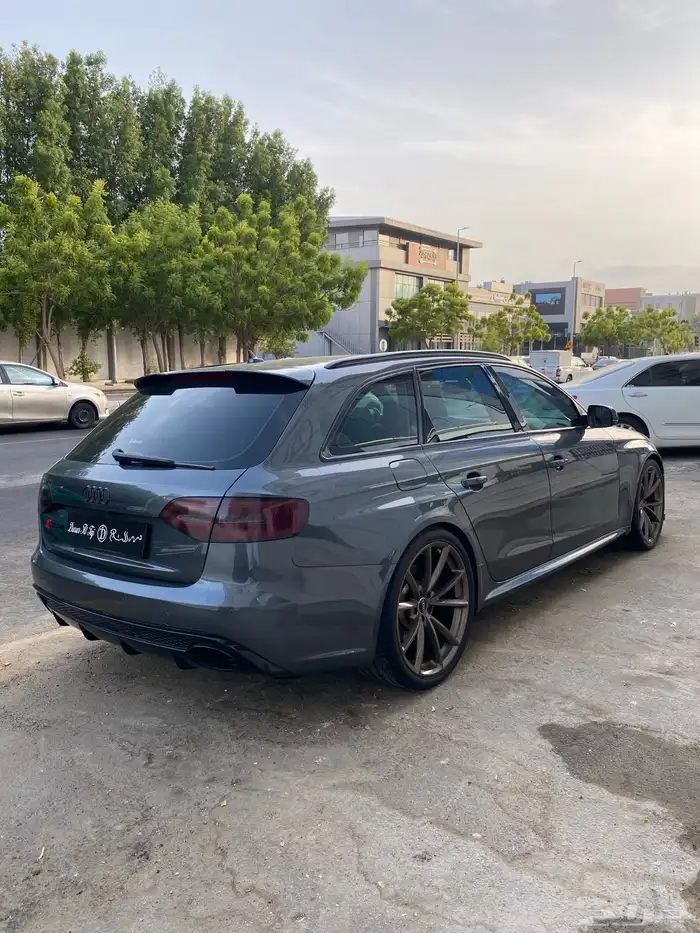 اودي RS4 5