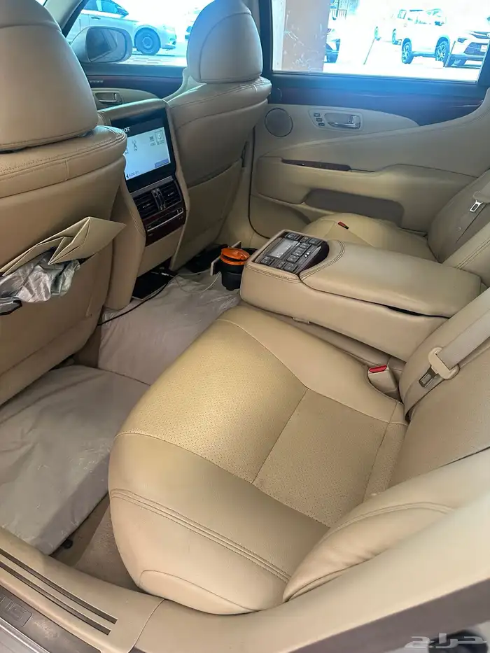 لكزس 460 Ls للبيع نظيف جدا 2011 11