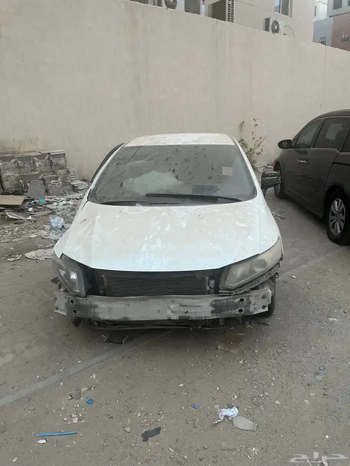 هوندا سيفك للبيع 2013 رخصه منتهي 10 سنين مو السوم واصل 5000 3