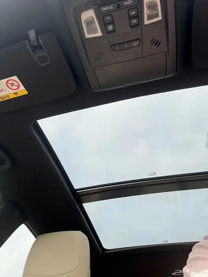 كاديلاك XT5 فل كامل نظيف جدا 11
