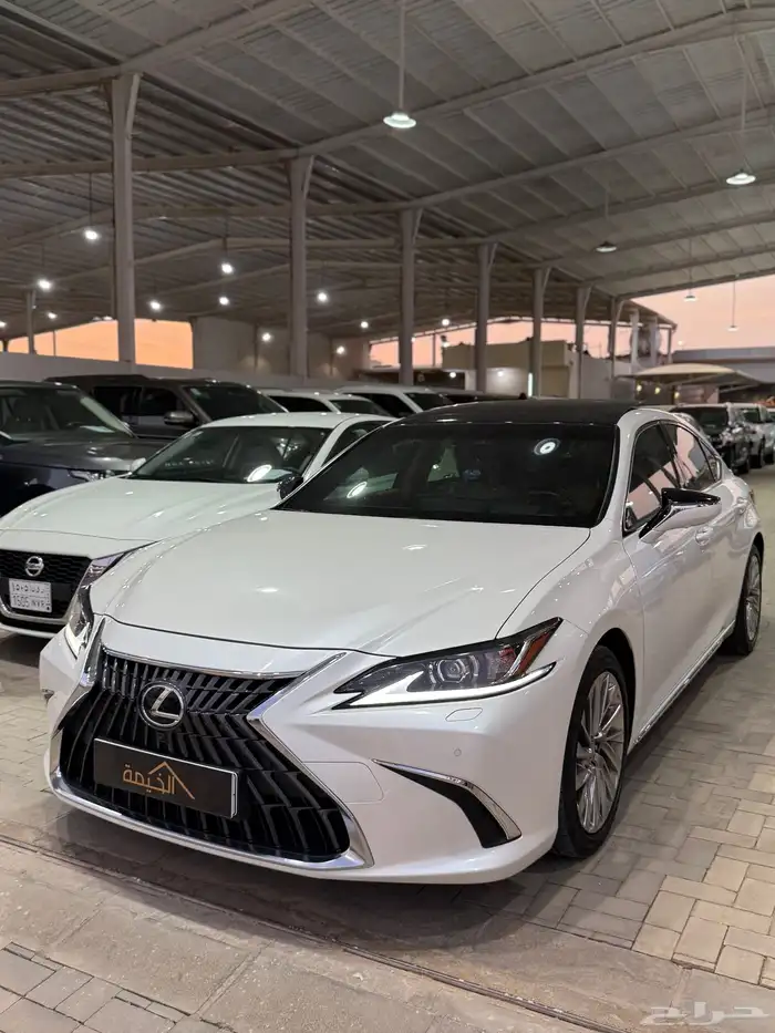 لكزس ES350 2023 سعودي .. CC 1