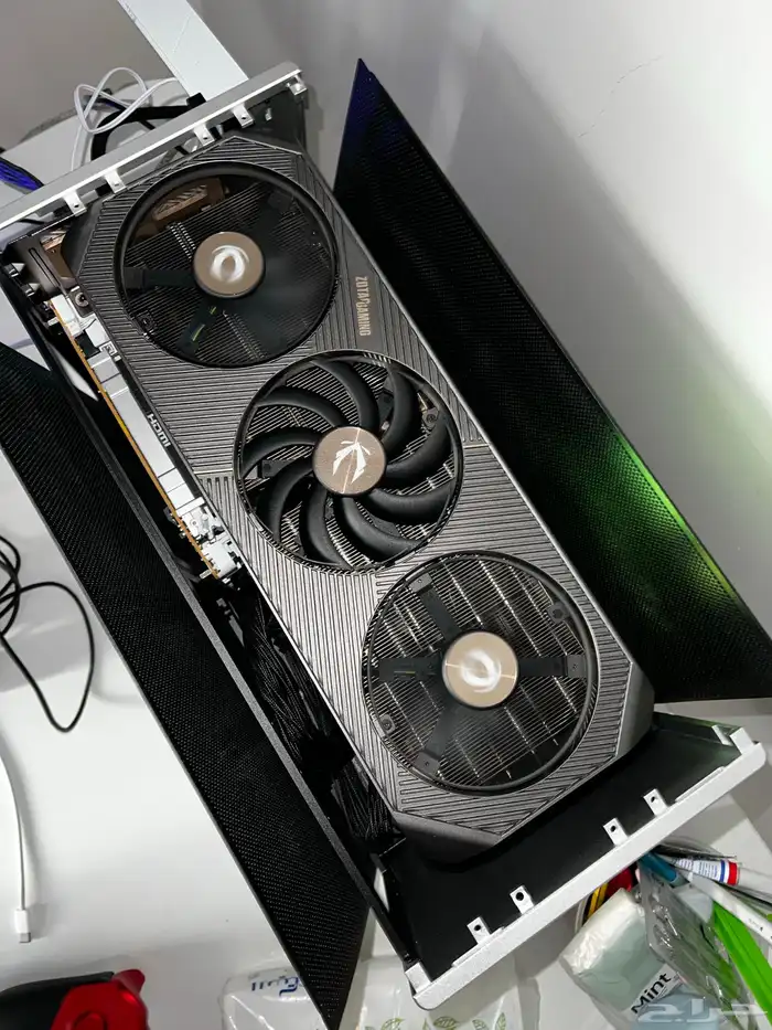 RTX 5090 Zotac Solid OC اقوى كرت شاشة ف السوق 2