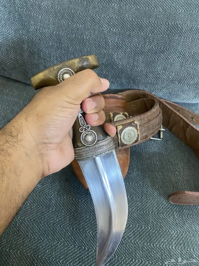 جنبة للبيع فضة كما هي موضحة في الصورة في محافظة الدرب 1